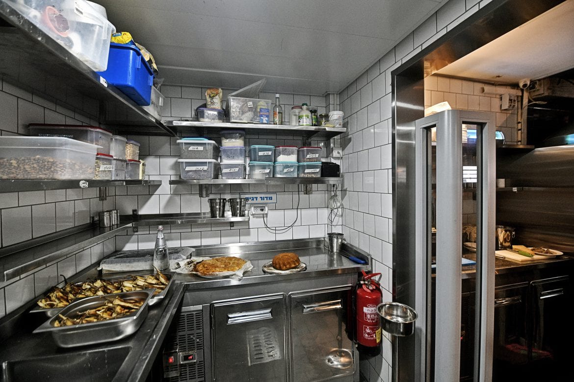 פרויקט תכנון מטבח מלא של הסלון - מסעדה של אייל שני