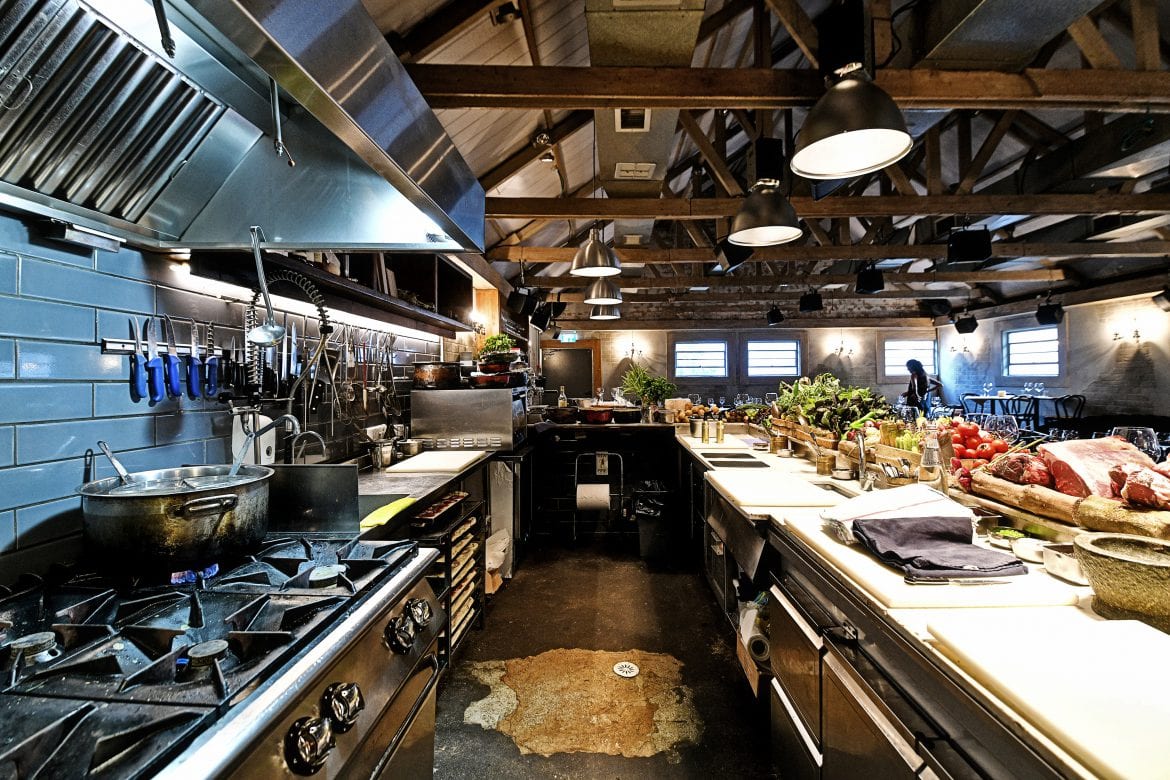 פרויקט תכנון מטבח מלא של הסלון - מסעדה של אייל שני