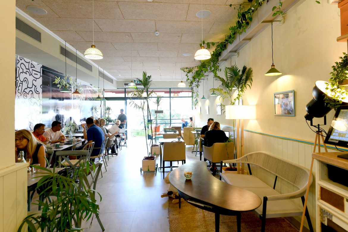 פרויקט תכנון מטבח + בר של זוריק - בית קפה שכונתי ומיוחד בתל אביב